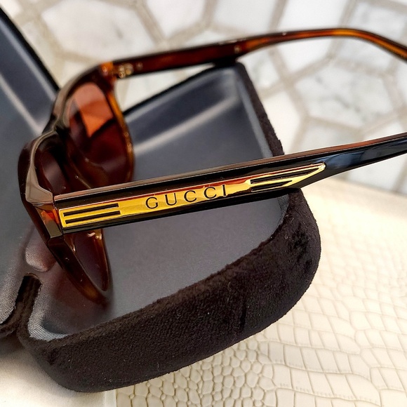Gucci GG0980S Sunglasses in a hard to fine Blackish Brown Tortoise Shell Color - Picture 11 of 13